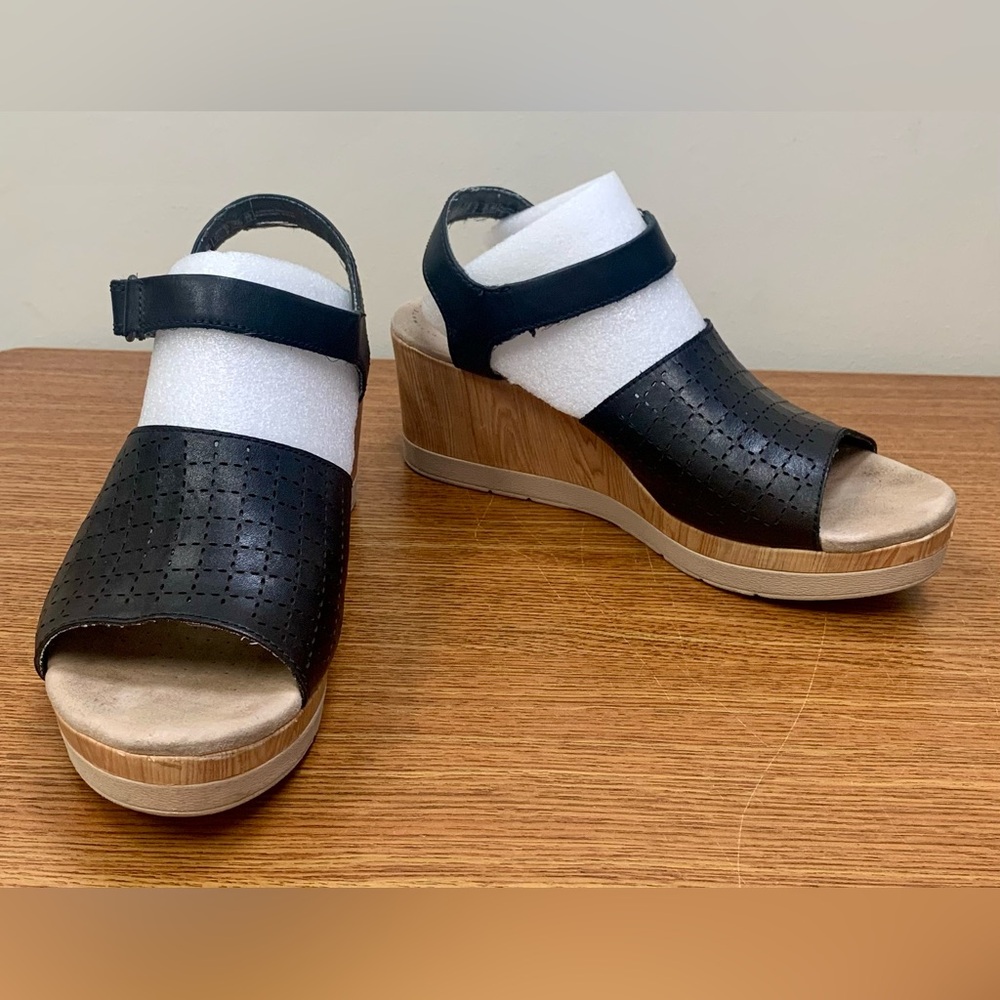 Clarks Cammy Collection black platform wedge sandals